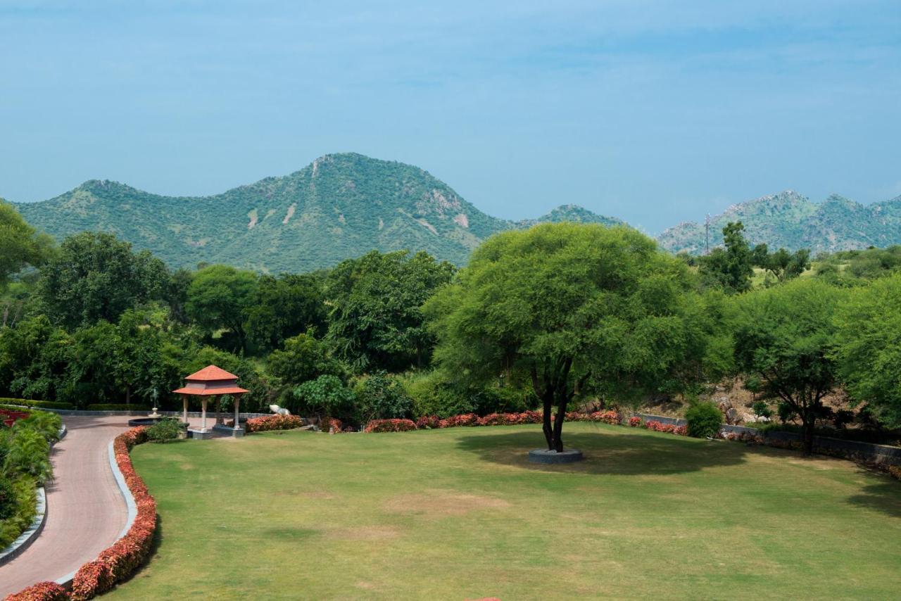 The Royal Retreat Resort & Spa Udaipur Ngoại thất bức ảnh