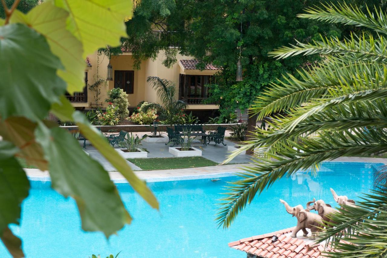 The Royal Retreat Resort & Spa Udaipur Ngoại thất bức ảnh