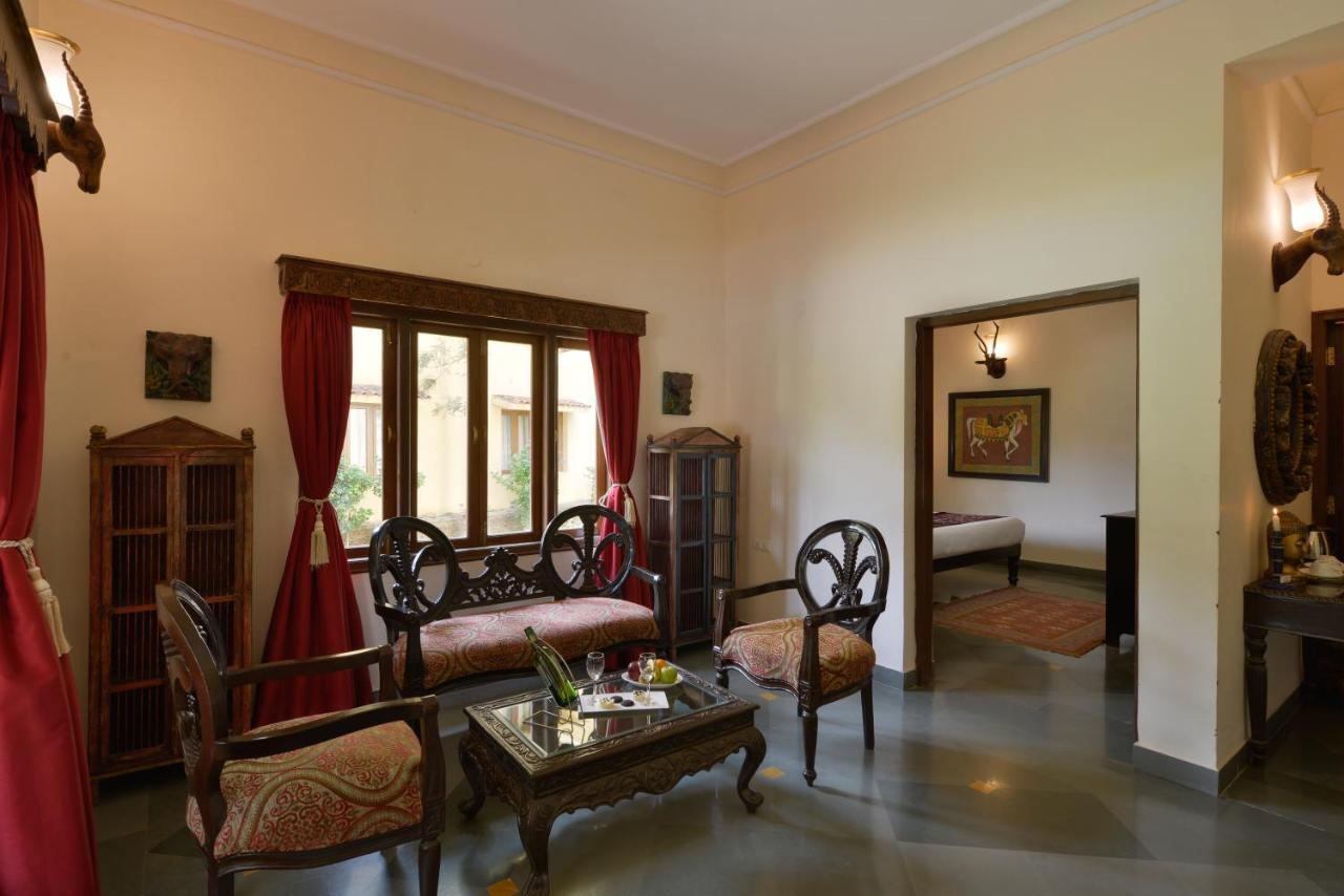 The Royal Retreat Resort & Spa Udaipur Ngoại thất bức ảnh